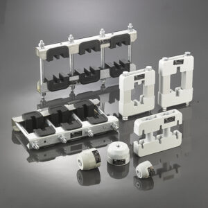 Combination busbar clamp